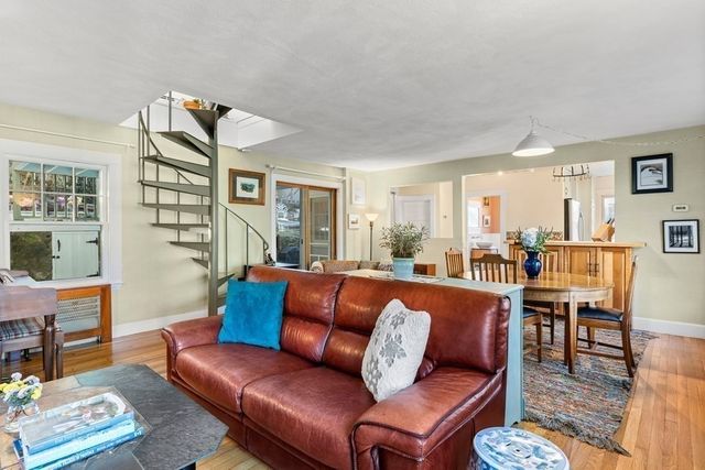 12 Bassett Street, Marblehead, MA 01945
