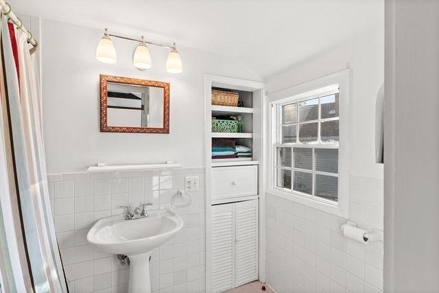 12 Bassett Street, Marblehead, MA 01945