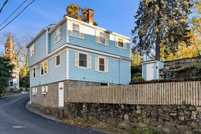 12 Bassett Street, Marblehead, MA 01945