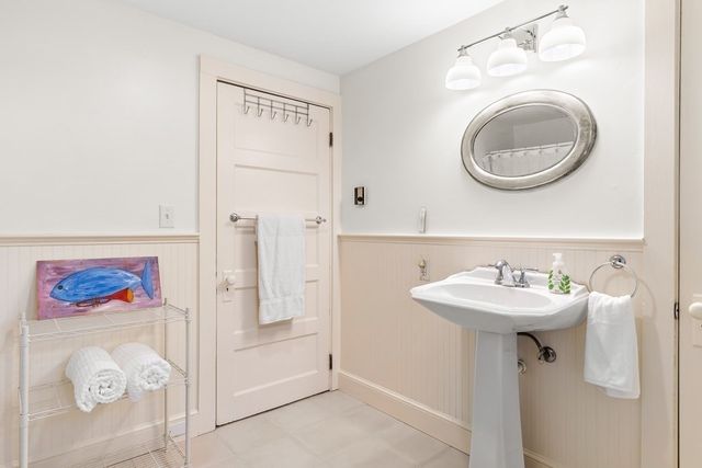 12 Bassett Street, Marblehead, MA 01945