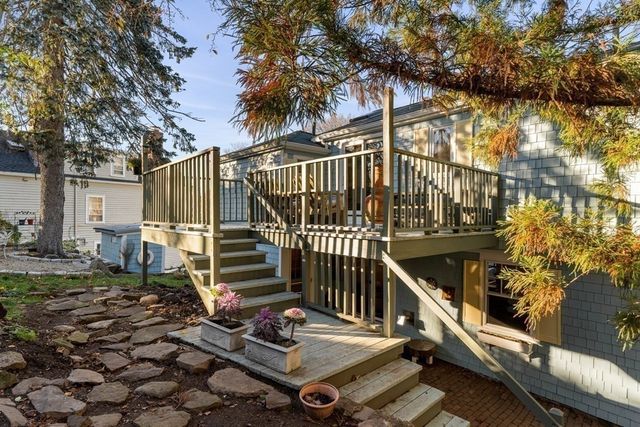12 Bassett Street, Marblehead, MA 01945