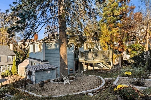 12 Bassett Street, Marblehead, MA 01945