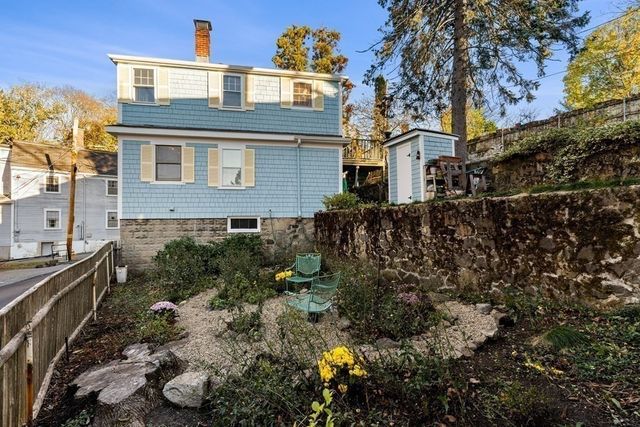 12 Bassett Street, Marblehead, MA 01945