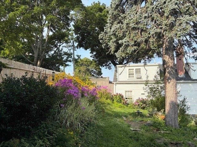 12 Bassett Street, Marblehead, MA 01945