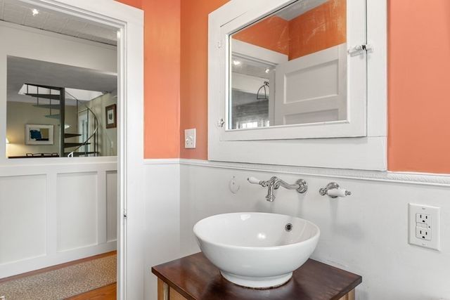 12 Bassett Street, Marblehead, MA 01945