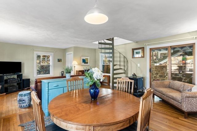12 Bassett Street, Marblehead, MA 01945