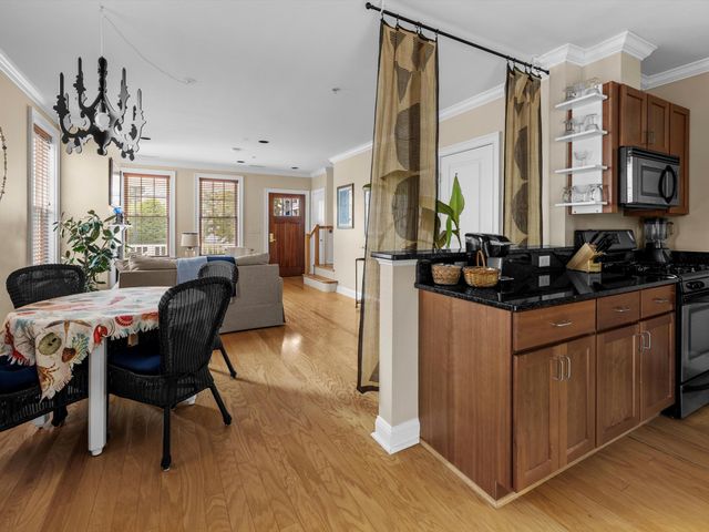 5 Honora Lane UNIT 5, Buzzards Bay, MA 02532