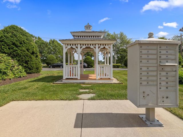 5 Honora Lane UNIT 5, Buzzards Bay, MA 02532