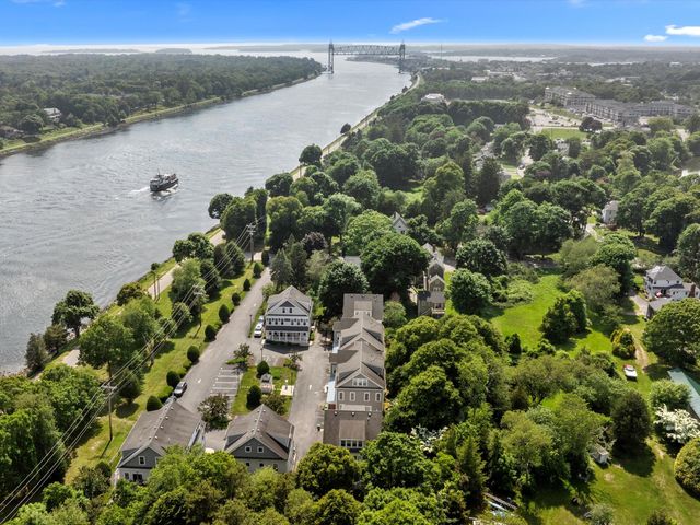 5 Honora Lane UNIT 5, Buzzards Bay, MA 02532