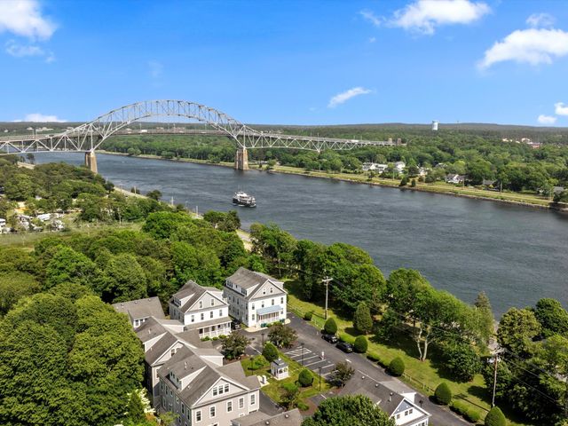 5 Honora Lane UNIT 5, Buzzards Bay, MA 02532