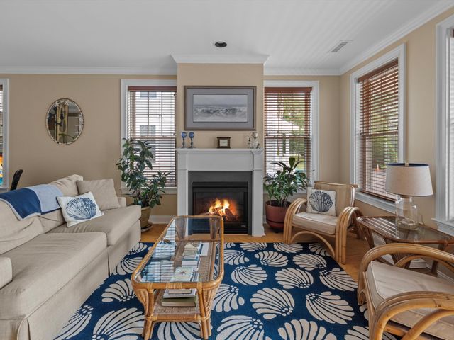 5 Honora Lane UNIT 5, Buzzards Bay, MA 02532