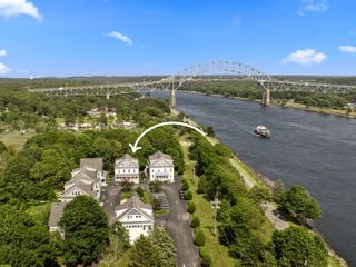 5 Honora Lane UNIT 5, Buzzards Bay, MA 02532