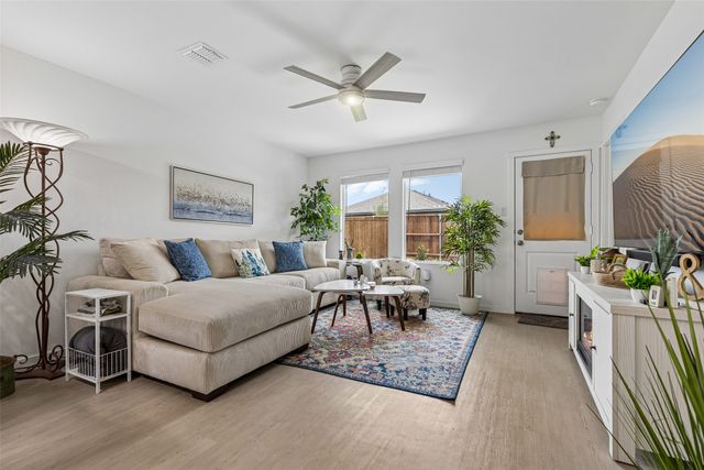 14163 Kempt Drive, Pilot Point, TX 76258