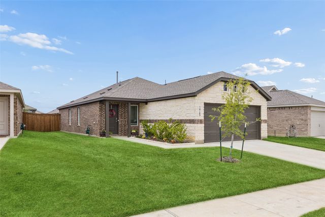 14163 Kempt Drive, Pilot Point, TX 76258