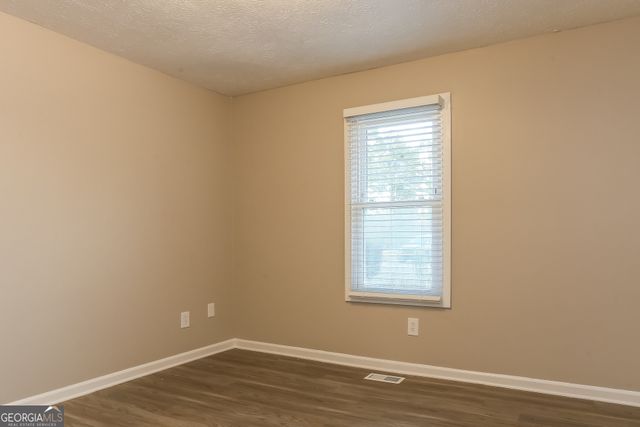 4178 S Martin Way, Lithia Springs, GA 30122