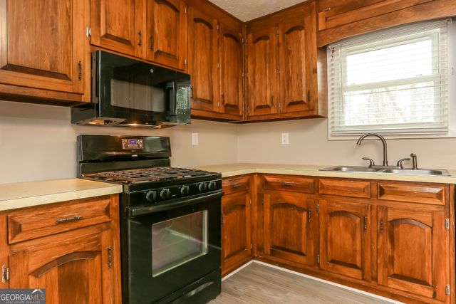 4178 S Martin Way, Lithia Springs, GA 30122