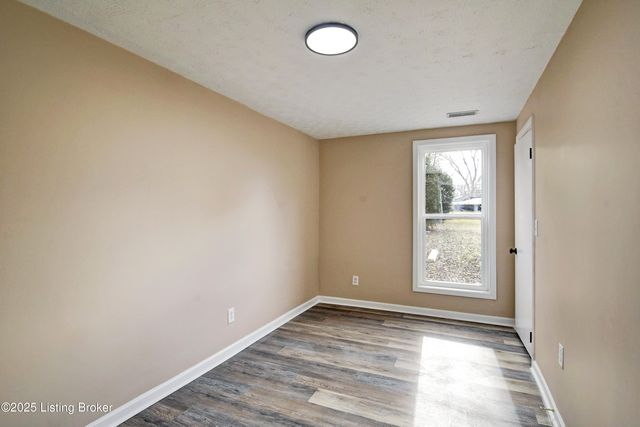 6629 Sylvania Rd, Louisville, KY 40258