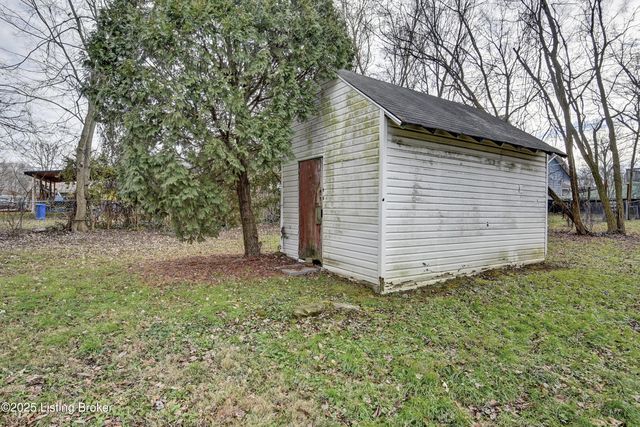 6629 Sylvania Rd, Louisville, KY 40258