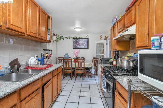 141 E 15th ST, Pittsburg, CA 94565