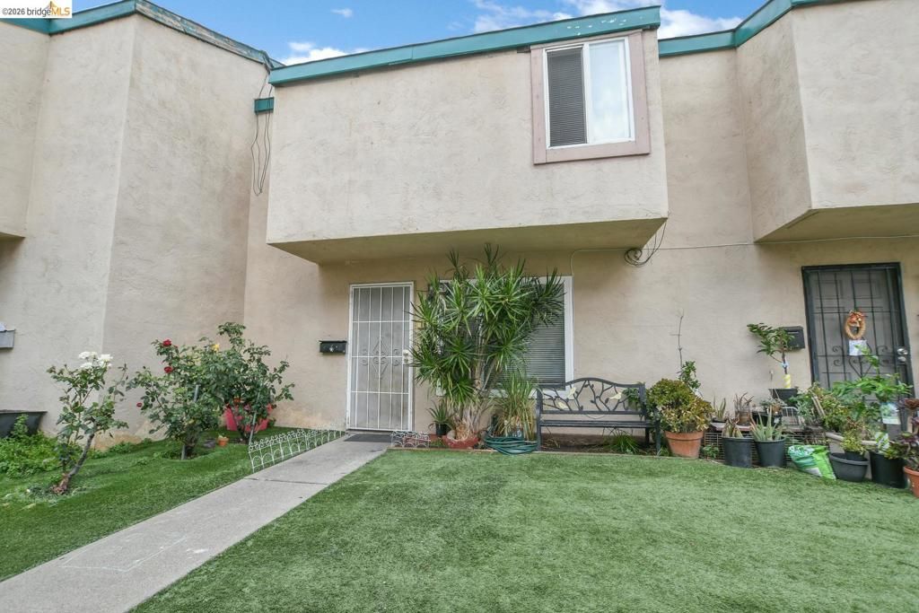 141 E 15th ST, Pittsburg, CA 94565