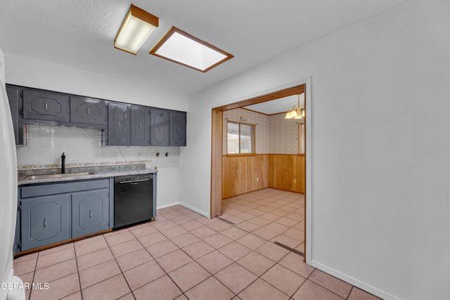 252 TRINITY Place, El Paso, TX 79905