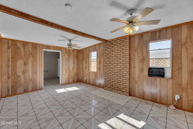 252 TRINITY Place, El Paso, TX 79905