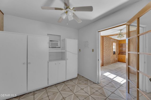 252 TRINITY Place, El Paso, TX 79905