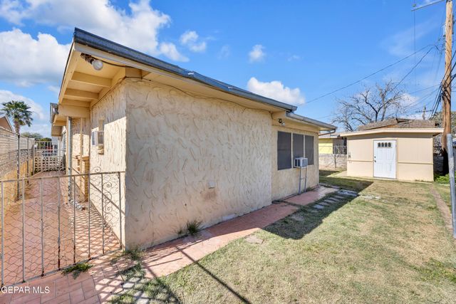 252 TRINITY Place, El Paso, TX 79905