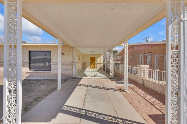 252 TRINITY Place, El Paso, TX 79905