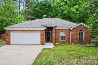 13505 Gatestone Lane, Pineville, NC 28134