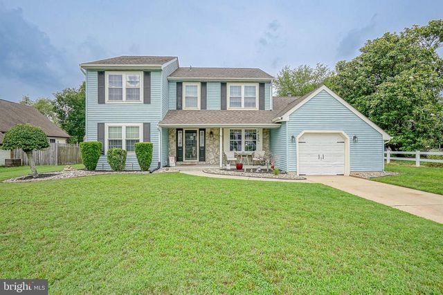 9 HEMLOCK DR, Blackwood, NJ 08012