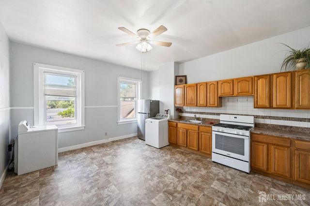 107 Macarthur Avenue 4B, Sayreville, NJ 08872