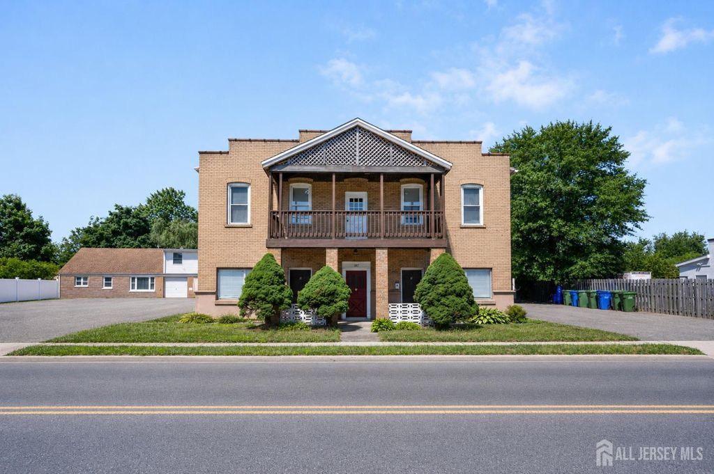 107 Macarthur Avenue 4B, Sayreville, NJ 08872