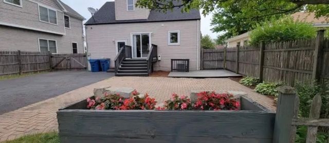 754 S Spring Road, Elmhurst, IL 60126