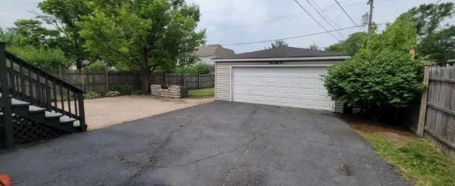 754 S Spring Road, Elmhurst, IL 60126