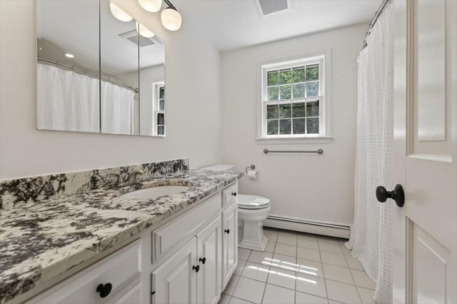 18 Roubound Rd, Norwell, MA 02061