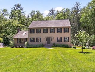 18 Roubound Rd, Norwell, MA 02061