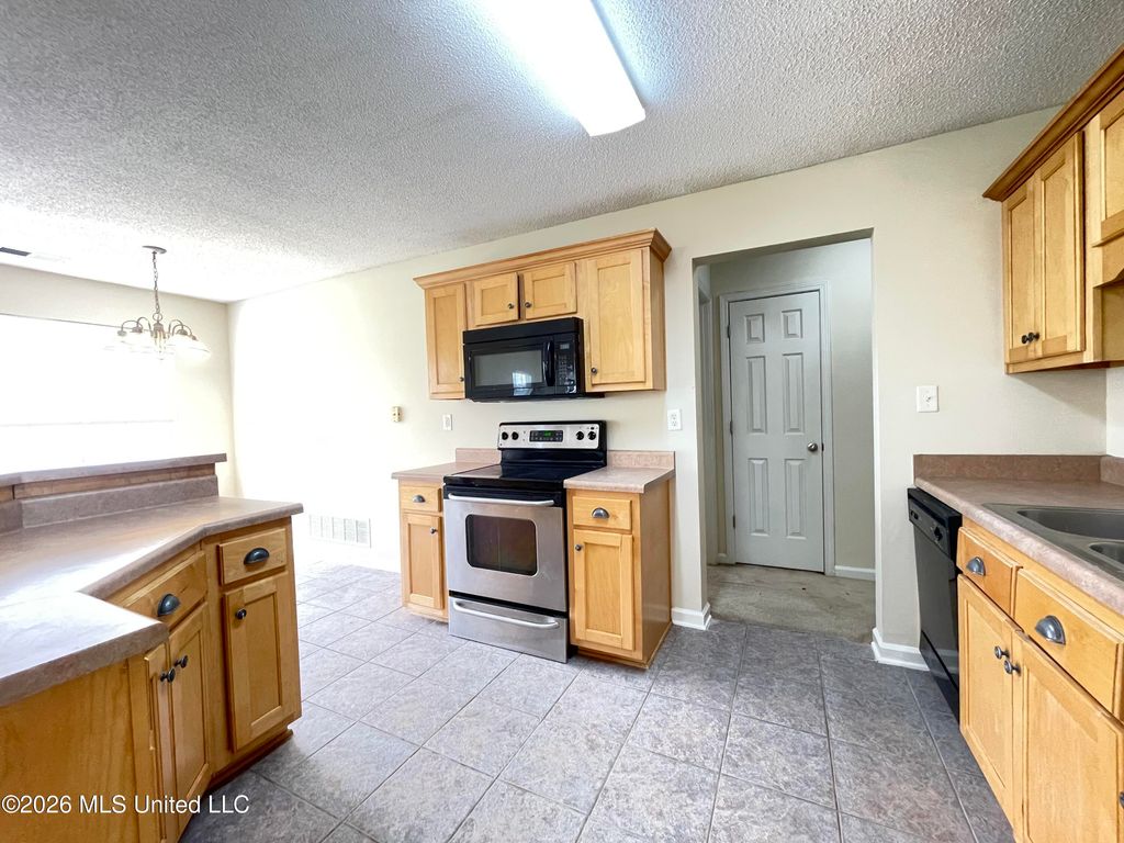 1158 Warwick Place, Southaven, MS 38671 — photo 3