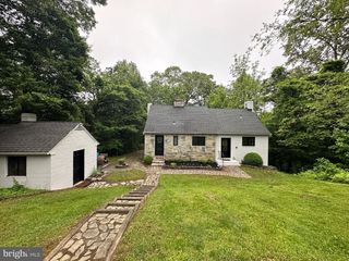 6033 WHIPSAWASON RD, King George, VA 22485