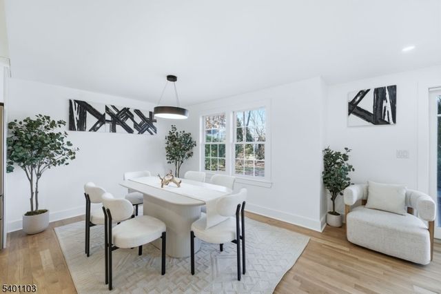 62 Lincoln Ave, Chatham Boro, NJ 07928