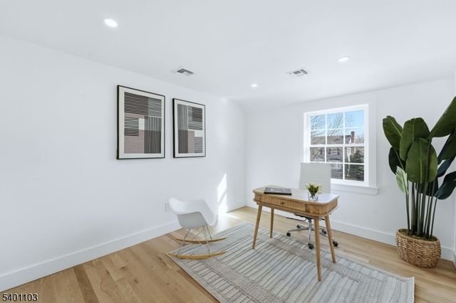 62 Lincoln Ave, Chatham Boro, NJ 07928