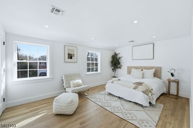 62 Lincoln Ave, Chatham Boro, NJ 07928