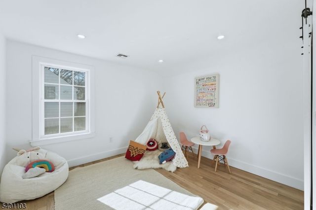 62 Lincoln Ave, Chatham Boro, NJ 07928