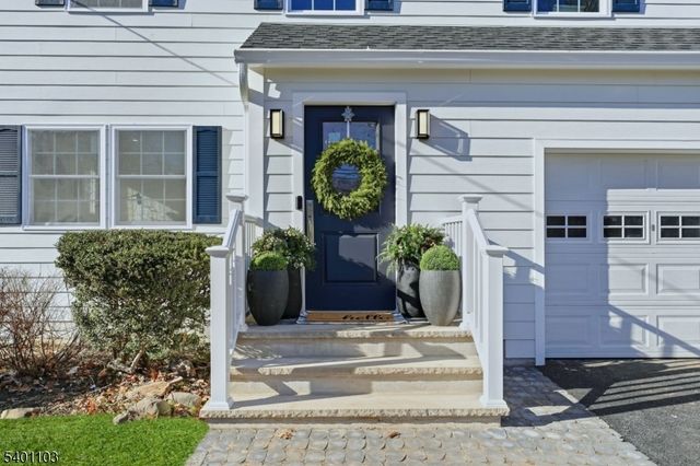 62 Lincoln Ave, Chatham Boro, NJ 07928