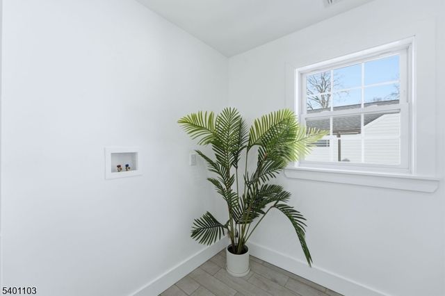 62 Lincoln Ave, Chatham Boro, NJ 07928