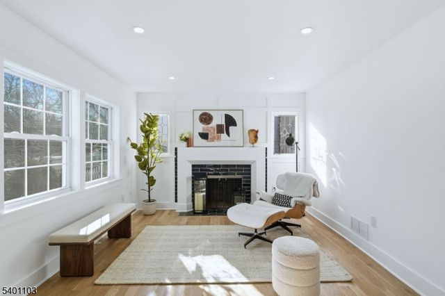 62 Lincoln Ave, Chatham Boro, NJ 07928