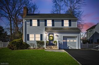 62 Lincoln Ave, Chatham Boro, NJ 07928