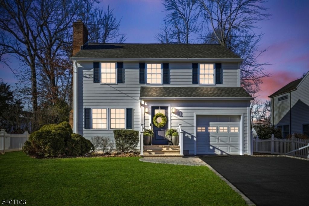 62 Lincoln Ave, Chatham Boro, NJ 07928