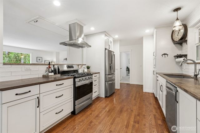 11019 NE 140th Street, Kirkland, WA 98034
