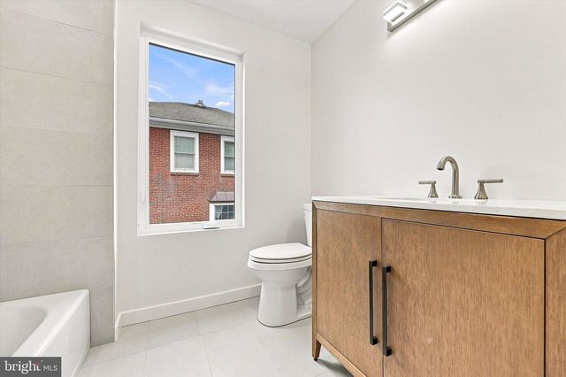 309 LOCUST AVE, Ardmore, PA 19003